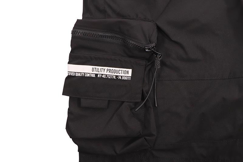 SMOKE RISE UTILITY WINDBREAKER CARGO SHORTS (WS24283:BLACK)