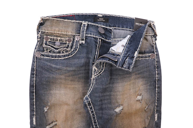 TRUE RELIGION RICKY SUPER T FLAP JEAN 34” (109563:MENSWEAR DARK WASH W/RIPS)