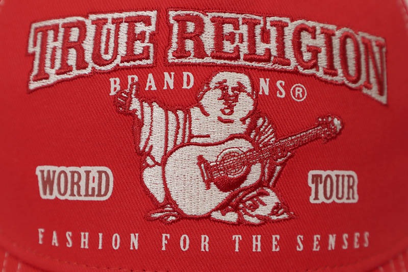 TRUE RELIGION VARSITY TRUCKER HAT (TR4189:BORDEAUX/DAKOTA)