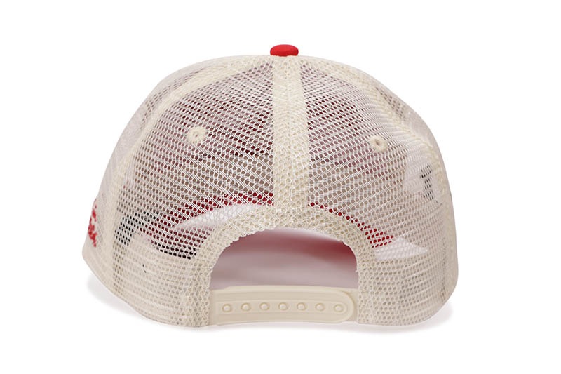 TRUE RELIGION VARSITY TRUCKER HAT (TR4189:BORDEAUX/DAKOTA)