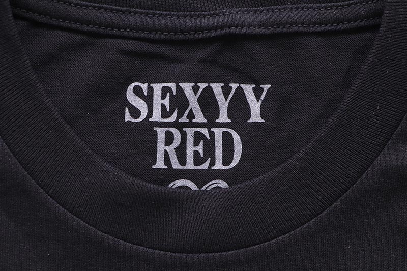 SEXYY RED PULL UP T-SHIRT