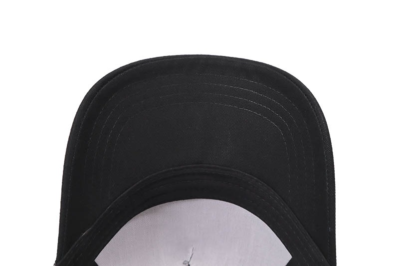 TRUE RELIGION CRYSTAL HORSESHOE TRUCKER HAT (TR4180:JET BLACK)
