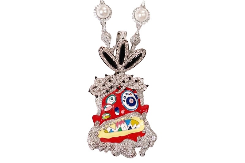 KD JEWELRY KAMI JESUS HEAD PIECE PENDANT WITH PEARL CHAIN (RED)