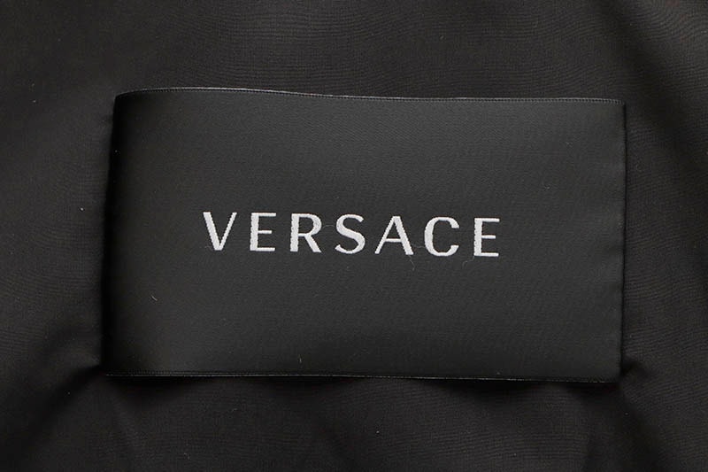 VERSACE GRECA BAROCCO DOWN JACKET (1001035:BLACK/MULTI) | Brand