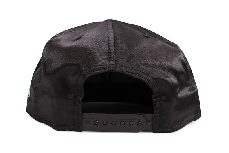 NEW ERA NEW YORK YANKEES 9FIFTY SNAPBACK CAP (1999 WORLD SERIES SIDE PATCH/MINT UNDER VISOR/BLACK SATIN)