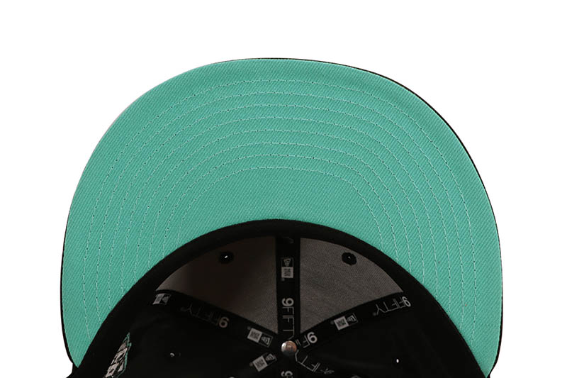 NEW ERA NEW YORK YANKEES 9FIFTY SNAPBACK CAP (1999 WORLD SERIES SIDE PATCH/MINT UNDER VISOR/BLACK SATIN)