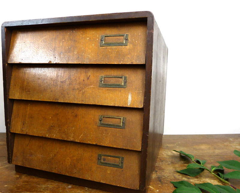 4杯の引き出し 昭和レトロ 木製の小引出し 4杯 小箪笥 引き出し