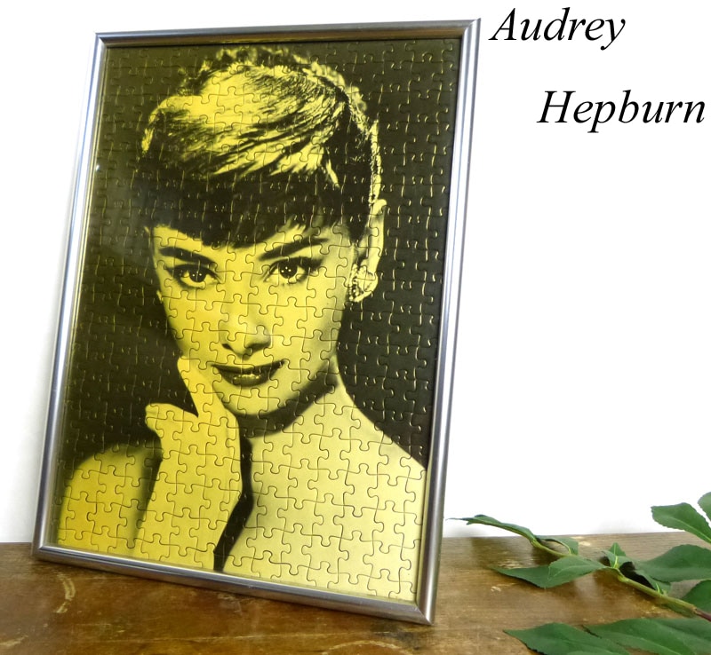 オードリーヘップバーン パズル 完成品 額縁入り オードリー