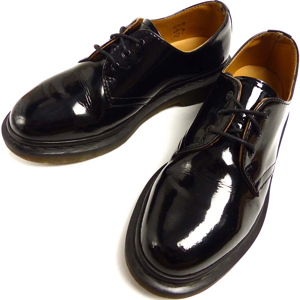 Dr. Martens × Beams 黒 エナメル質　光沢仕上げ 厚底 ○＜Dr.Martens＞厚底シリーズ○｜ビームス 柏｜BEAMS