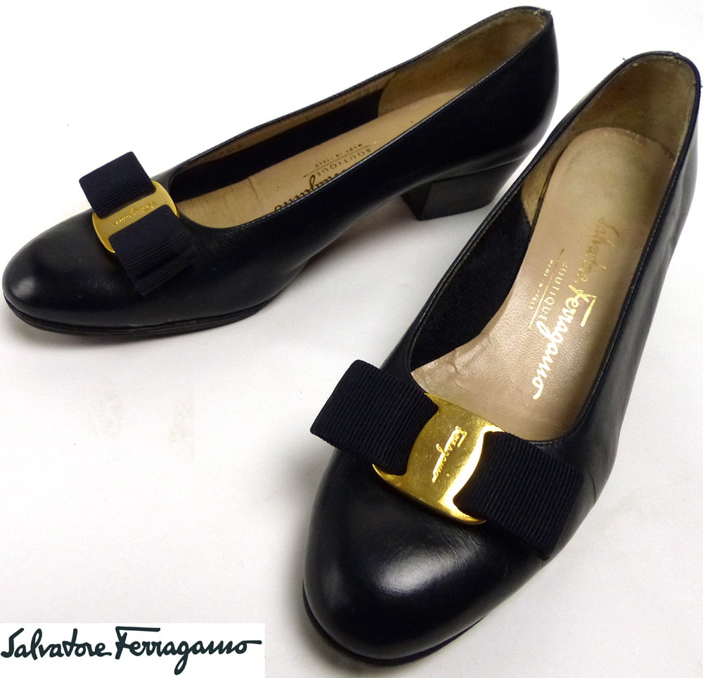 ◎ 美品フェラガモ ヴァラ リボン レザー ローヒール パンプス ネイビー 5C イタリア製 サルヴァトーレ フェラガモ / Salvatore Ferragamo