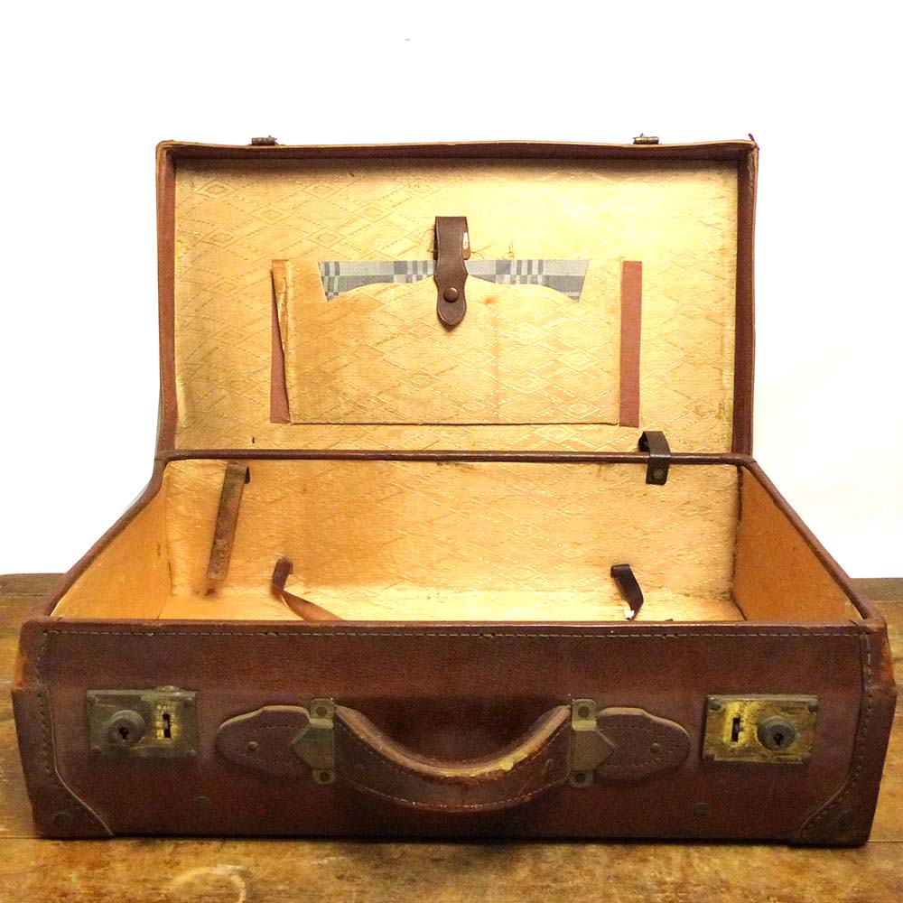 レザートランク トラベルトランク ヴィンテージ ヴィンテージ レザートランク / オールドスーツケース / ウェルカム