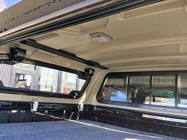 当社店頭取付 Aeroklas キャノピー（塗装済み商品） | GUN125