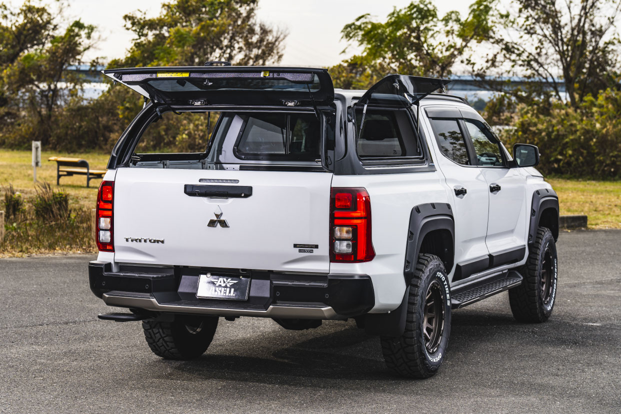 新型トライトン GSR GLS 荷台カバー
