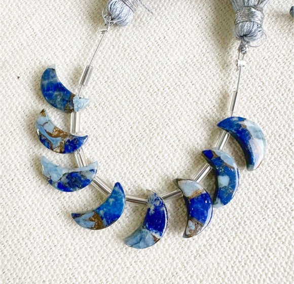 ブルーオパールラピスラズリコッパー 月型 12mm×7mm | 石のカットから  