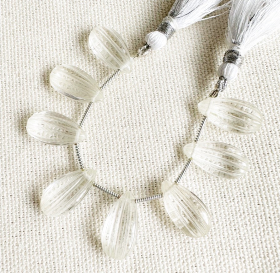 水晶 アーモンドカービング 16mm×8mm | 石の名前から選ぶ（石の全種類