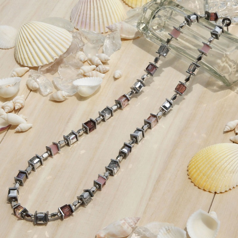 �����٥����ե������������������ͥå��쥹���ԥ󥯡�����С�