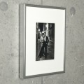 限定マット額装品/ヘルムートニュートン/Rue Aubriot Paris 1975（ヘルムートニュートン）|ポスター