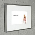 額装済マット作品/2004　CHANEL KATE MOSS(ケイトモス）KARL LAGERFELD（カール ラガーフェルド）|ポスター