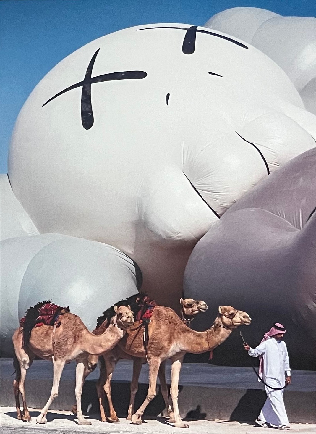 限定マット額装品/KAWS カウズ エキシビジョン限定/HOLIDAY2019 限定