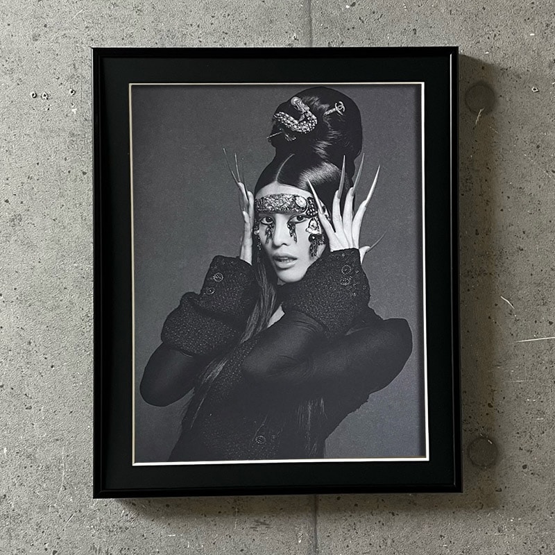 限定マット額装品/シャネル CHANEL The Little Black Jacket/Sui HeSoo Joo/MODEL（カール・ラガーフェルド）