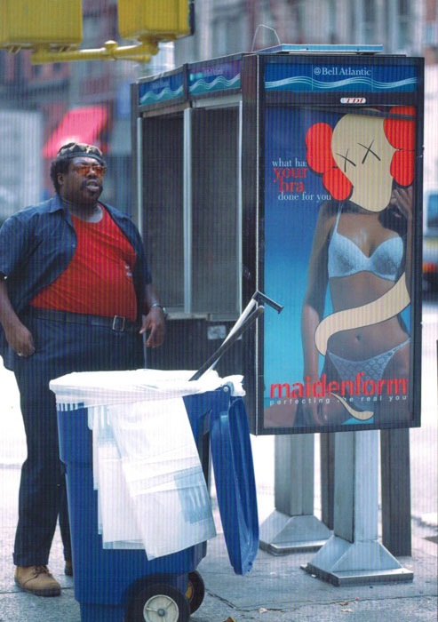 限定マット額装品/カウズ【Untitled MAIDENFORM 2000