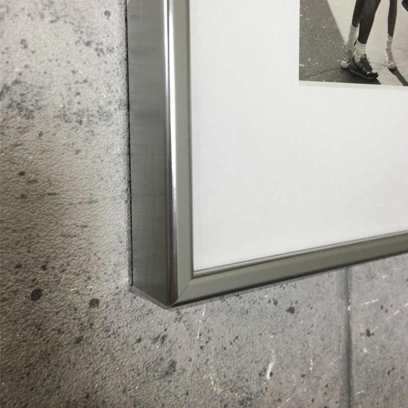 額装品/ブルースウェーバー/Larissa and Extra 額装品/ブルースウェーバー/Larissa and Extra at Zoetrope Studios