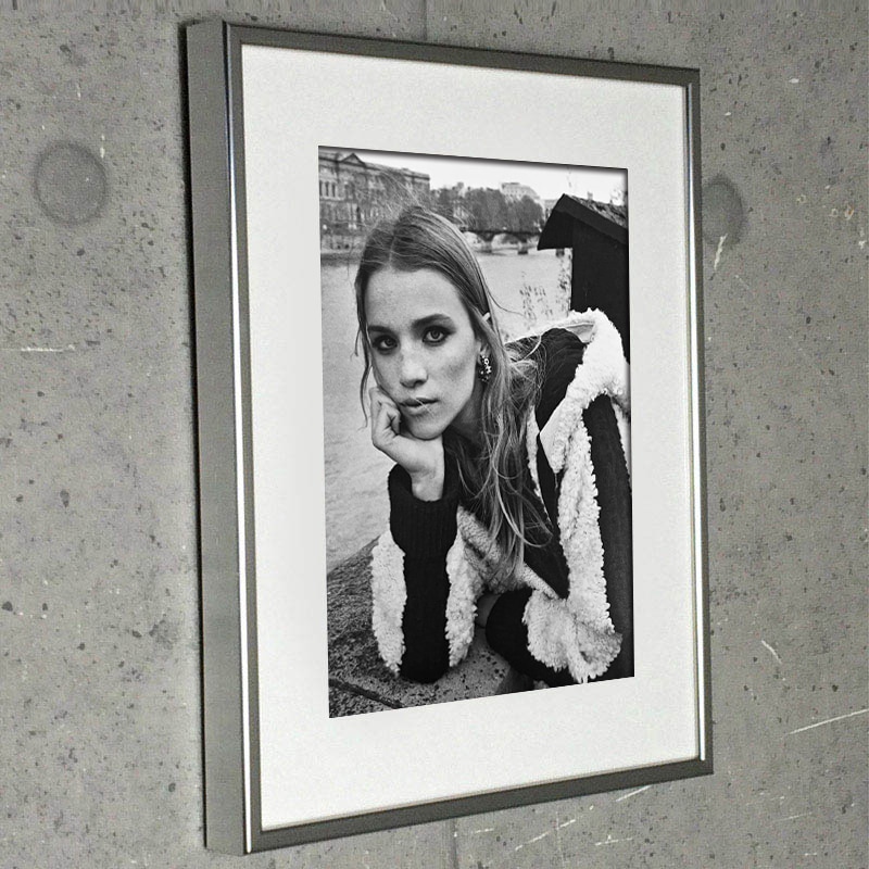 額装品/シャネル キルスティン ダンスト/ラガーフェルド/ポスター