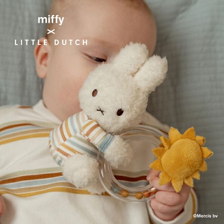 ミッフィー リトルダッチ miffy x Little Dutch リングラトル ヴィンテージサニーストライプ オランダ発 出産祝いや誕生日のお祝いに ラッピング無料