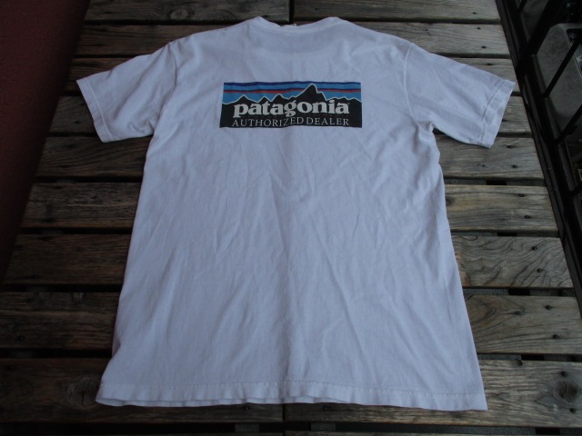 USED パタゴニア 2000年頃のUSA製 【AUTHORIZED DEALER】 Tシャツ 白 S
