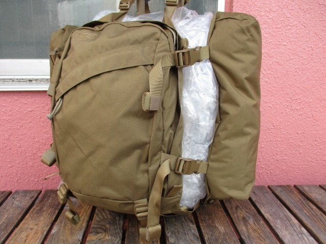 【希少品】【美品】【人気色】MYSTERYRANCH インベーダー コヨーテ 極美USED 2017年製 ミステリーランチ キャビネット コヨーテ