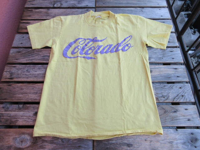 USED 80年代の【Colorado】 コロラド 紫の発泡プリントTシャツ 黄色 M