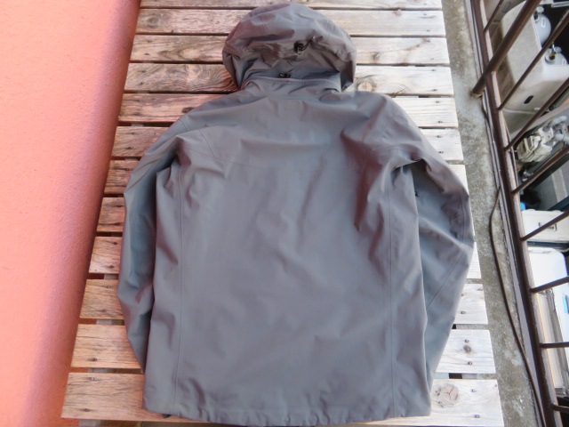 USED 2014ǯ ���ʥ���!!! �꡼�� �������ƥꥯ�� ����ե����㥱�å� GEN�� �����! M jkz953