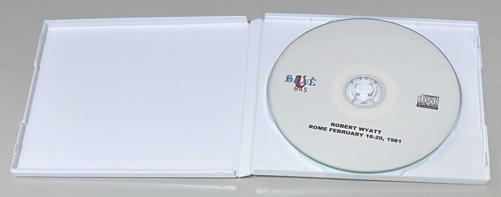 ROBERT WYATT / ROME FEBRUARY 16-20, 1981 (1CD-R) BLUE-U 045