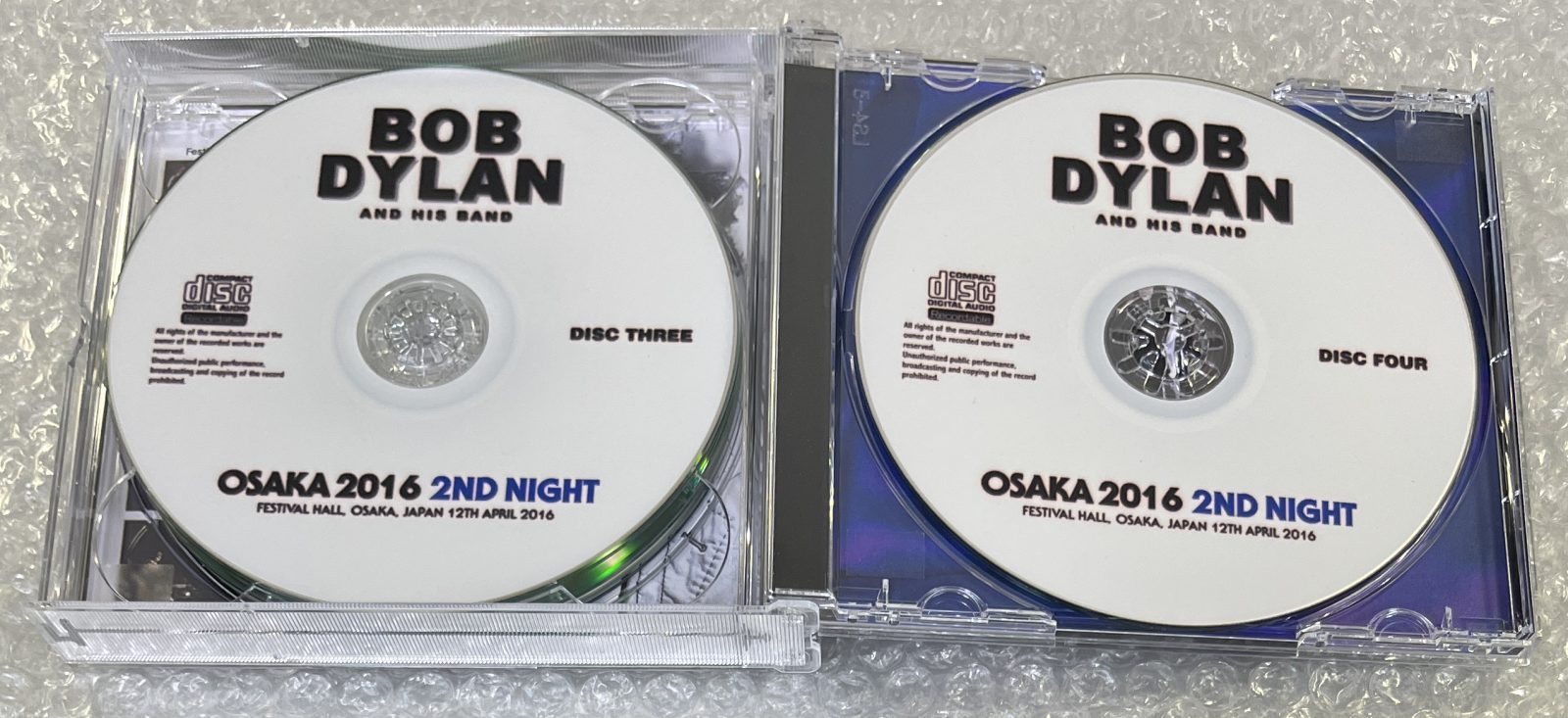 BOB DYLAN / OSAKA 2016 1ST & 2ND NIGHT (4CD-R) NO LABEL