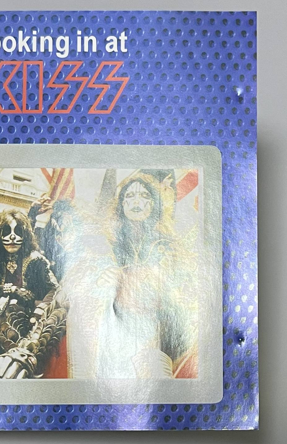 KISS / LOOKING IN AT KISS (1CD) XX-135-4428-7