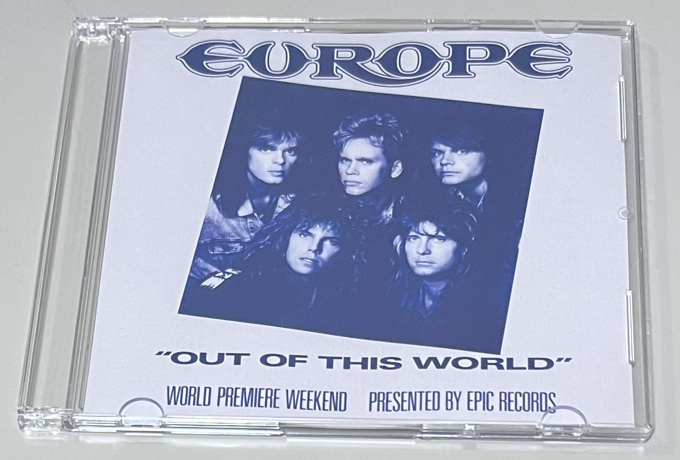 EUROPE / OUT OF THIS WORLD: WORLD PREMIERE WEEKEND (1CD-R) GIFT TITTLE