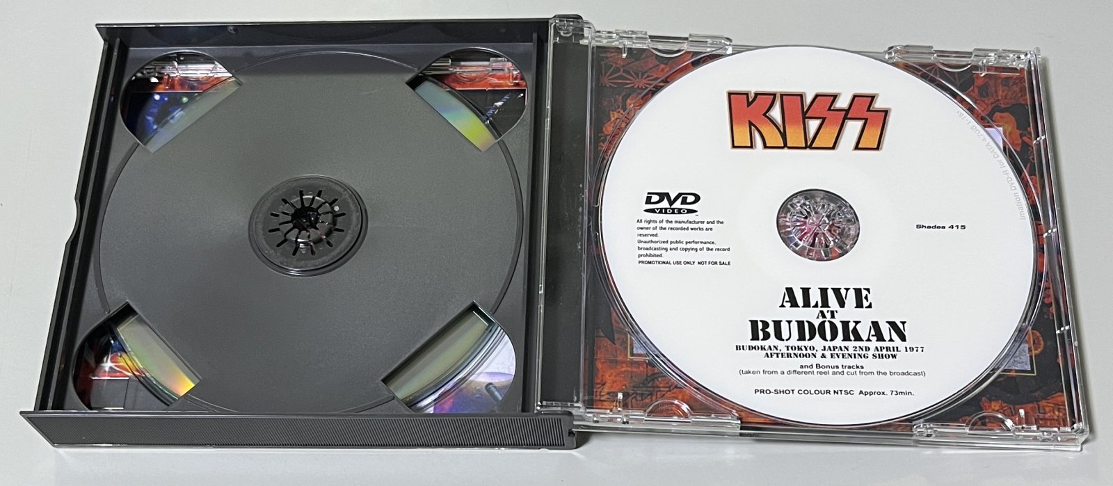 KISSメガデスその他パンフレット計１1冊 KISS / ALIVE AT BUDOKAN (2CDR+1DVDR) SHADES 415 | 中古品HR