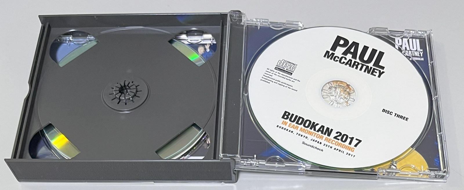 PAUL McCARTNEY / BUDOKAN 2017: IN EAR MONITOR RECORDING (3CD-R) NO LABEL