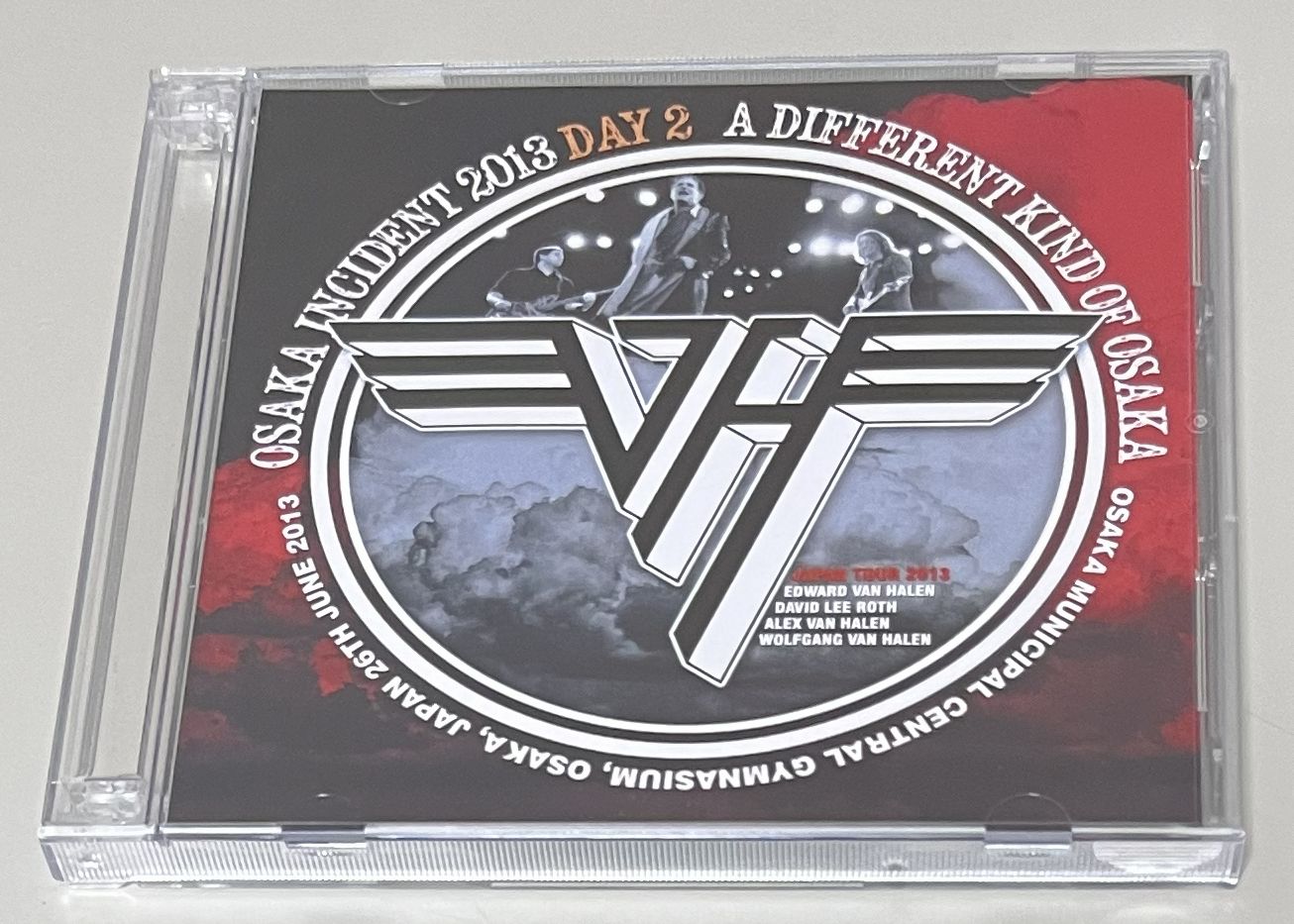 VAN HALEN / OSAKA INCIDENT 2013 DAY 2: A DIFERENT KIND OF OSAKA (2CD-R) GIFT TITTLE