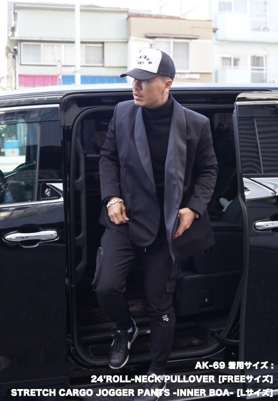 24'ROLL-NECK PULLOVER