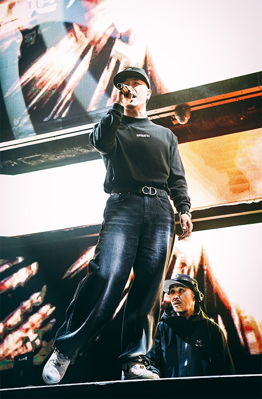 WIDE BLACK DENIM PANTS