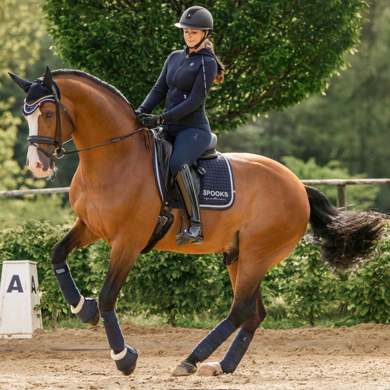 馬場馬術用のサドル No. 27 Sidesaddle | 東京クラシッククラブ