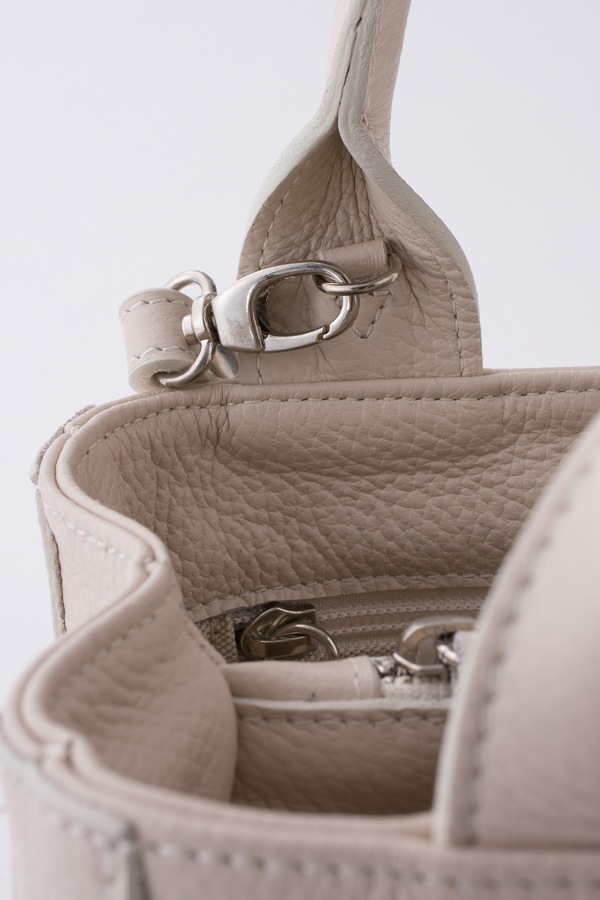 iPad2way쥶Хåܥ꡼[AL SOLITO] 17161/ALCE/LAMB