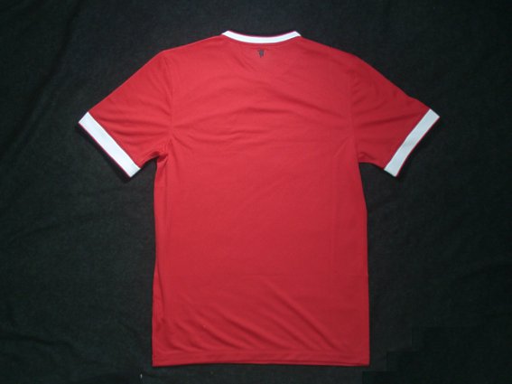 ド*ん様 マンチェスター・ユナイテッド 赤 半袖シャツ Nike S*a様