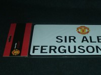 マンチェスターユナイテッド　チームオフィシャル　メタルストリートサイン　ラージサイズ40cm×18cm/Sir Alex Ferguson Way　【他商品同梱OK・送料無料商品】|その他オフィシャル