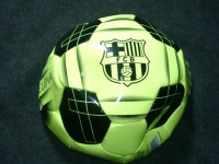 バルセロナ　チームオフィシャル　クレストサッカーボール　5号サイズ/Fluro　【他商品同梱OK・送料無料商品】|その他オフィシャルプロダクト|完売モデル（次回入荷未定）