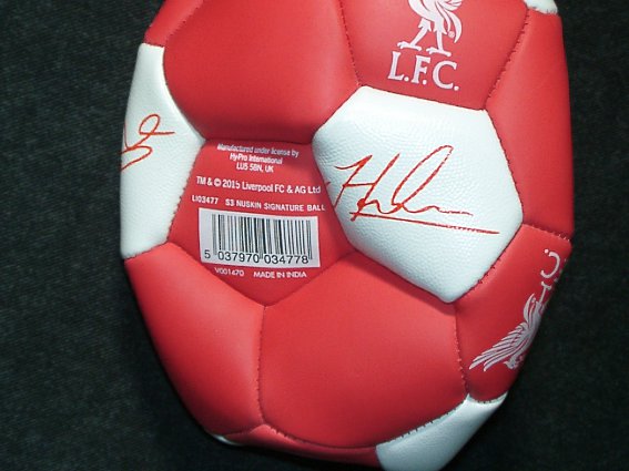 Liverpool FC サイン入りサッカーボール 記念額縁付き Liverpool FC サイン入りサッカーボール 記念額縁付き リバプール