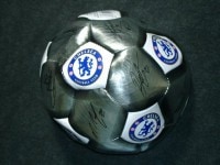チェルシー　チームオフィシャル　クレストサッカーボール　5号サイズ/選手サイン入り・タイプ2　【他商品同梱OK・送料無料商品】