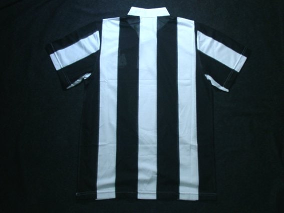 ニューカッスル 1996 ホーム 半袖 ユニフォーム 復刻モデル | 完売