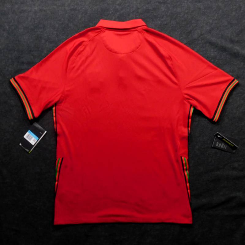 オリンピック社製 サッカー ポルトガル代表 ユニフォーム サイズ M EU製 オリンピック社製 サッカー ポルトガル代表 ユニフォーム サイズ